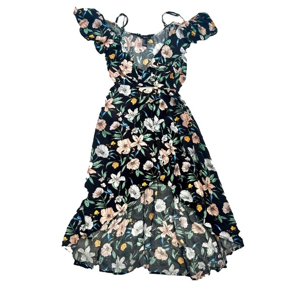 Forever 21 floral high low cold shoulder wrap dress ❤️ - Picture 2 of 6